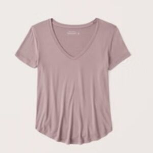 Abercrombie & Fitch Drapey V-Neck Tee in Mauve size Small
